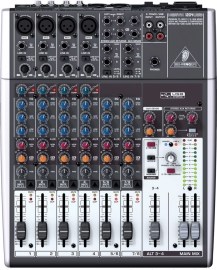 Behringer Xenyx X1204USB