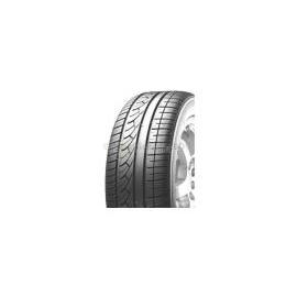 Kumho KH11 215/55 R18 95H