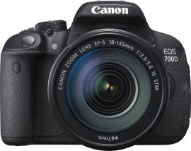 Canon EOS 700D + EF-S 18-135 IS STM + EF 40 STM