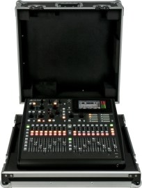 Behringer X32 Compact