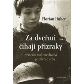 Za dveřmi číhají přízraky