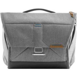 Peak Design Everyday Messenger 13L v2