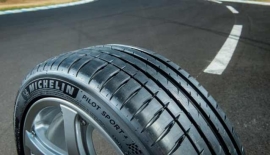 Michelin Pilot Sport 4 275/35 R22 104Y