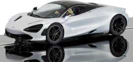 Scalextric C3982 McLaren 720S Glacier White