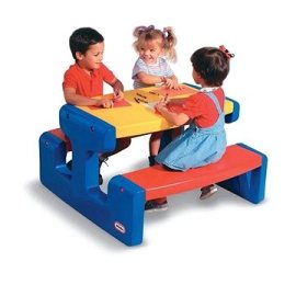 Little Tikes Veľký piknikový stolík – Primary