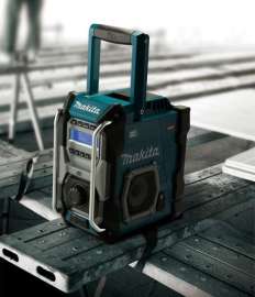 Makita MR003GZ