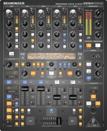 Behringer DDM4000